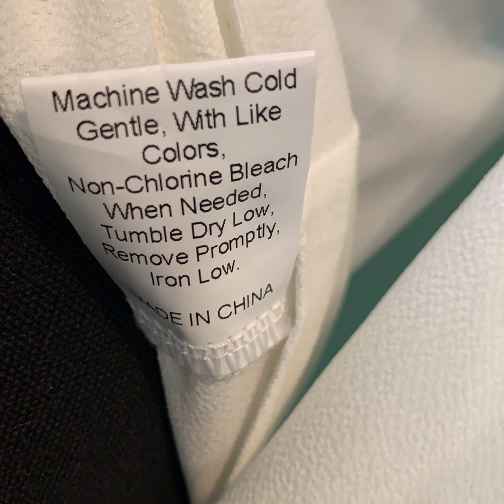 White Blouse, Size S - Picture 4 of 4